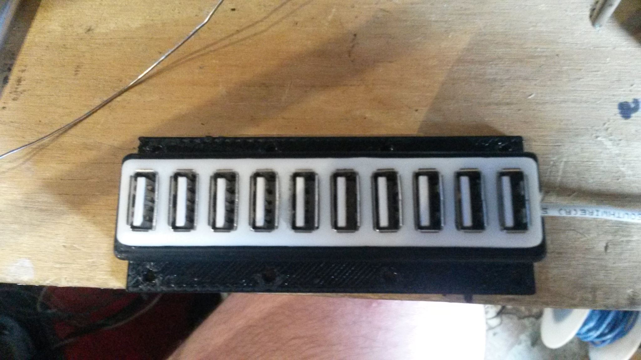Remix - Parametric USB power hub