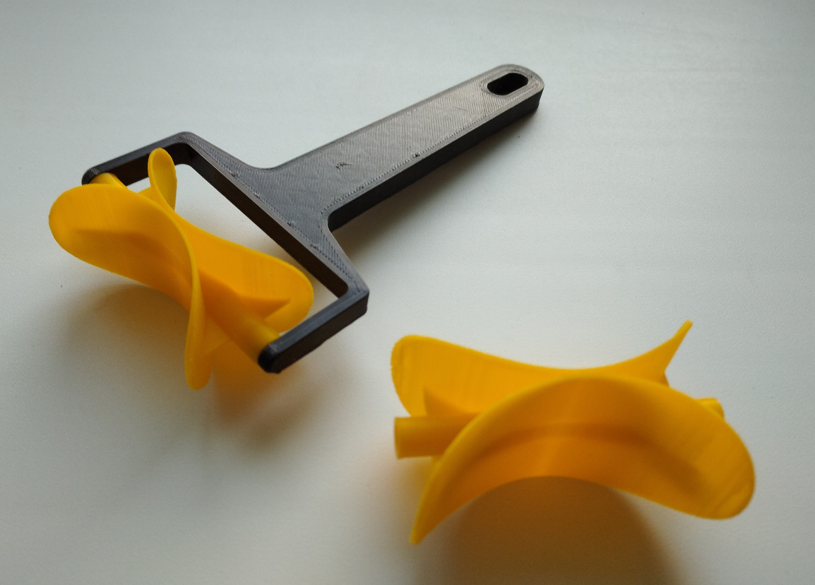 Dough cutter