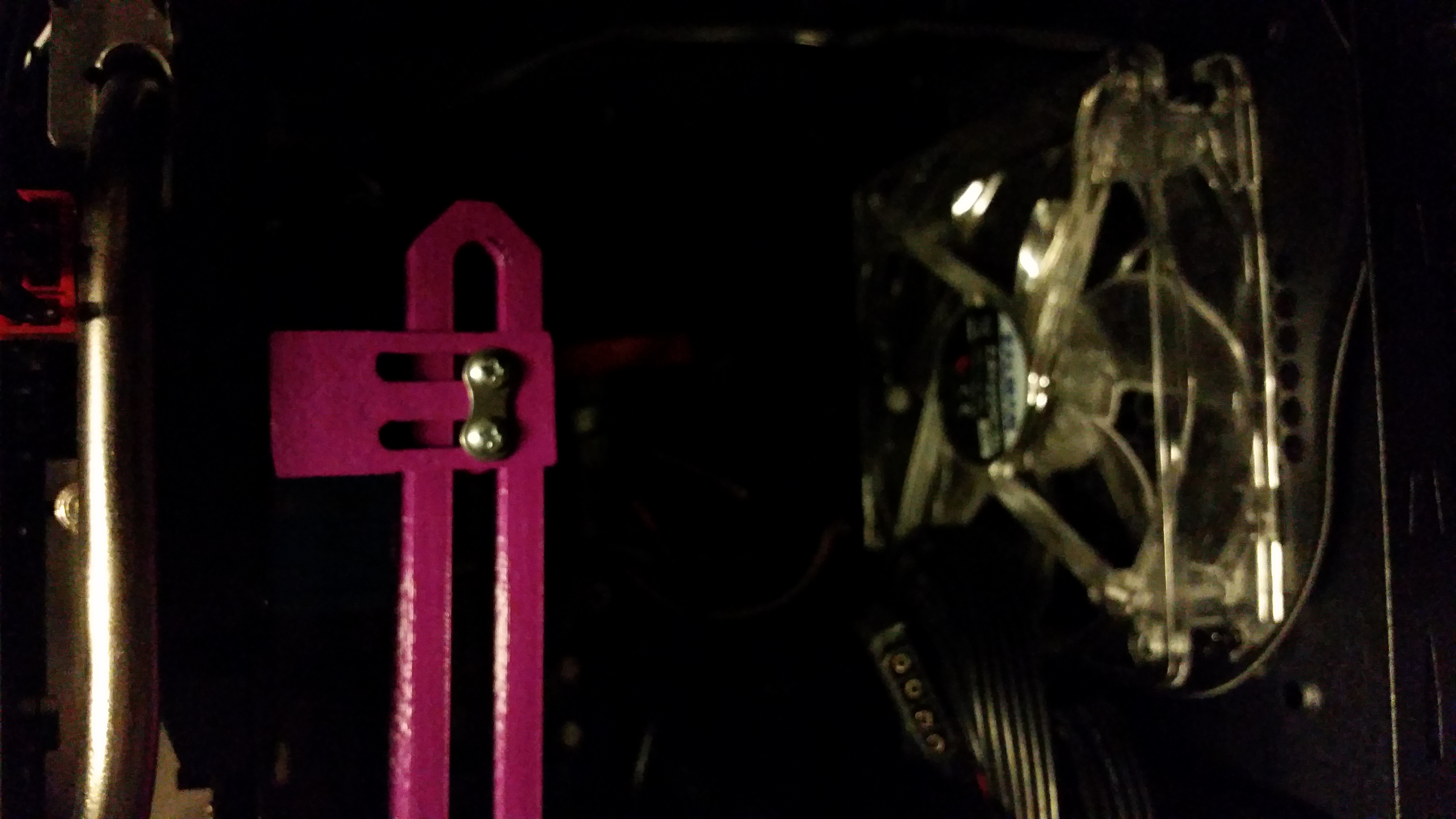 Adjustable GPU Support Bracket