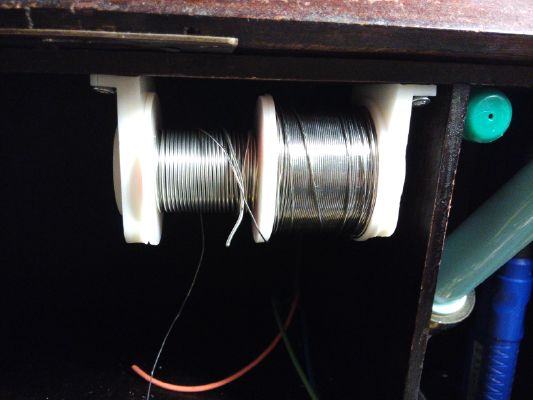 solder holder for desks fully 3d printable | 3d print model