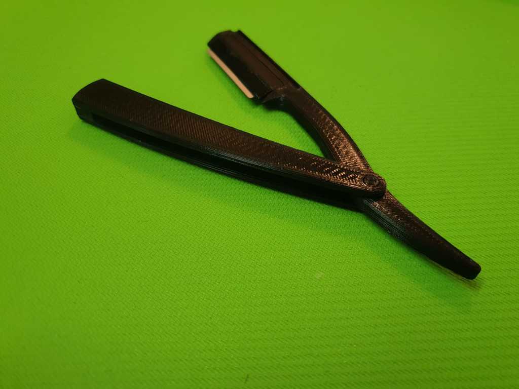 Shavette _ straight razor