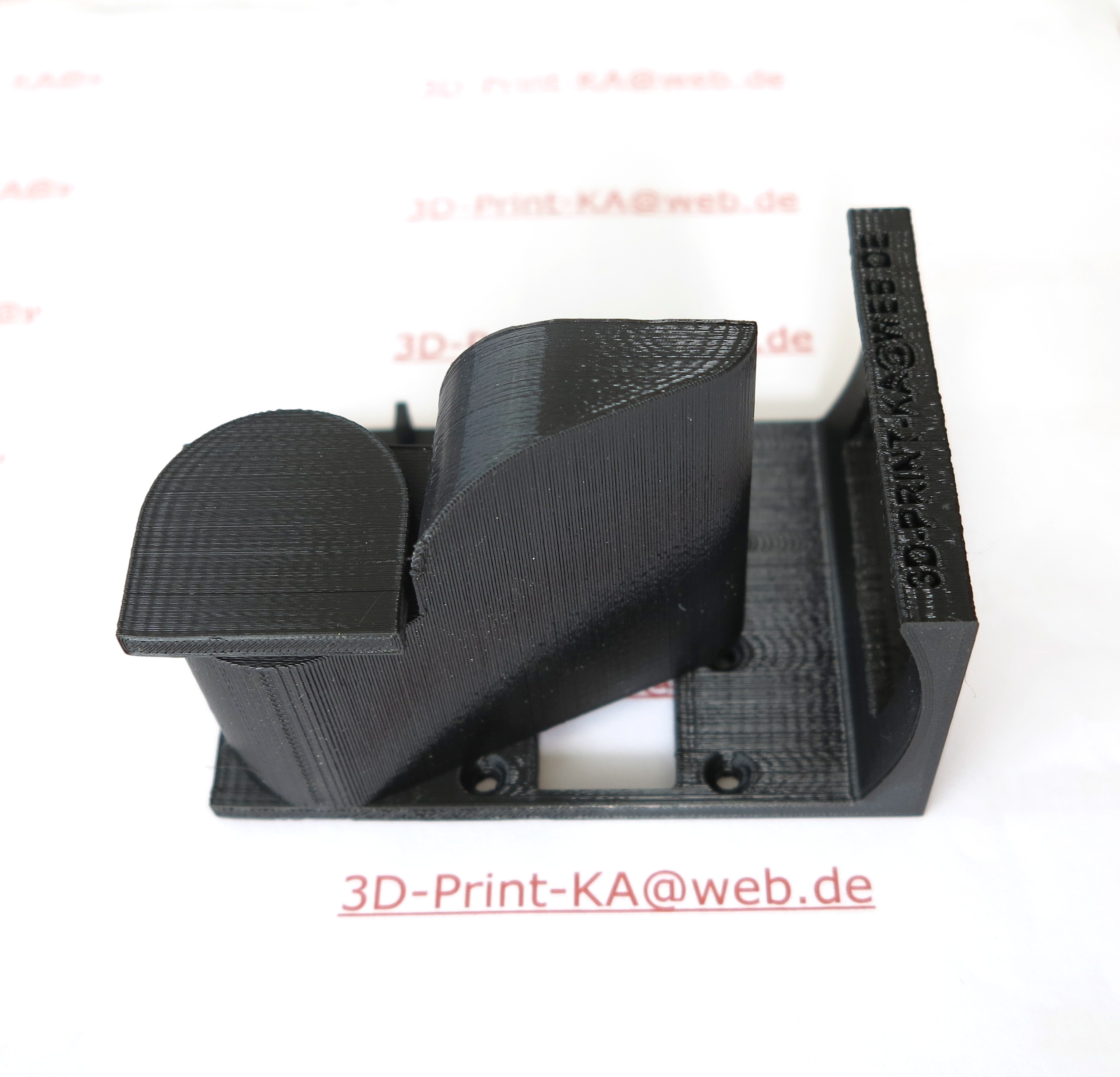 c5becb80-b600-449f-bfba-8520e903f24b