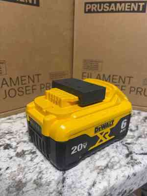 DeWalt Battery Holder | 3d print model