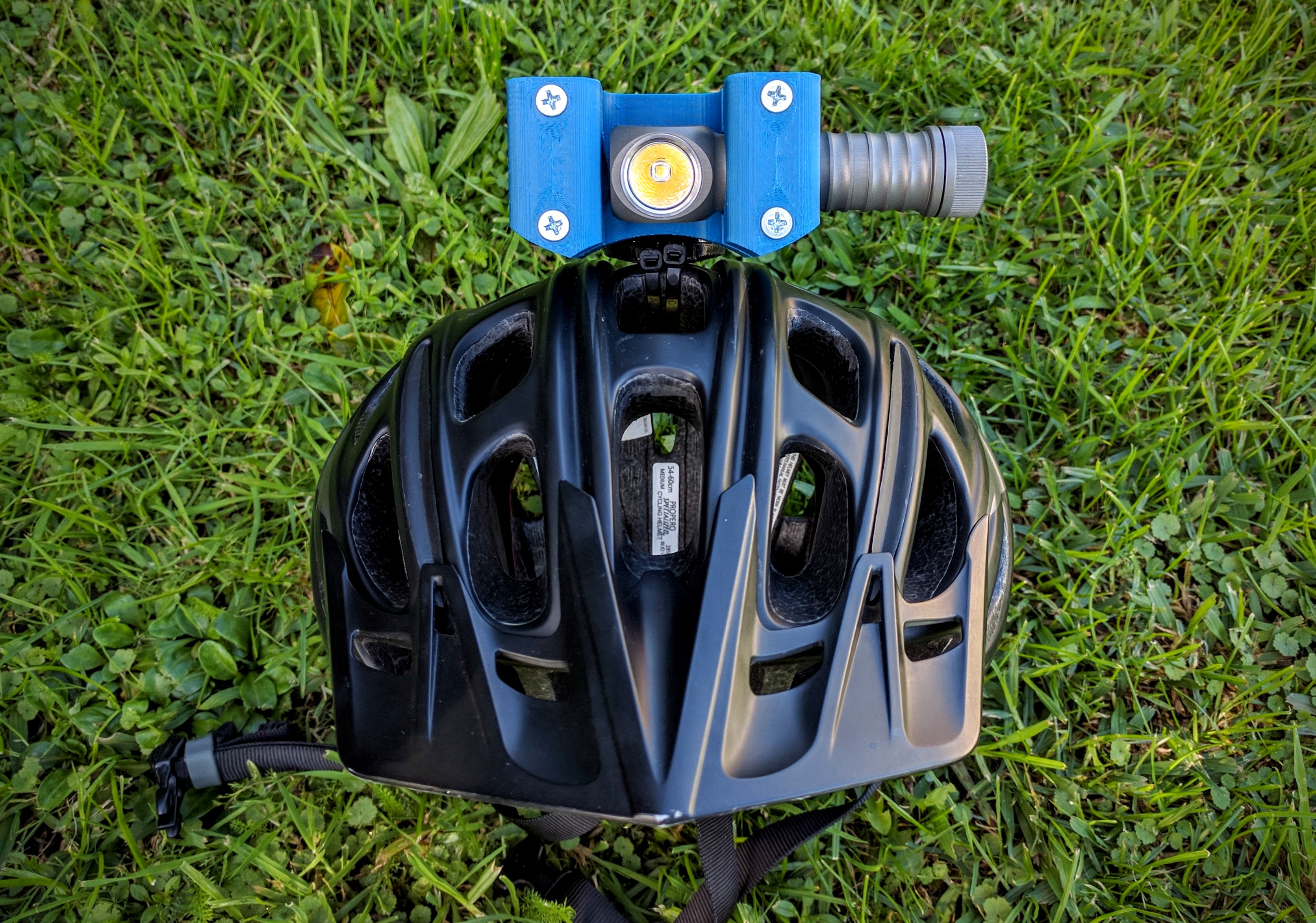 Zebralight H600w Mk II helmet Gopro mount _ bracket