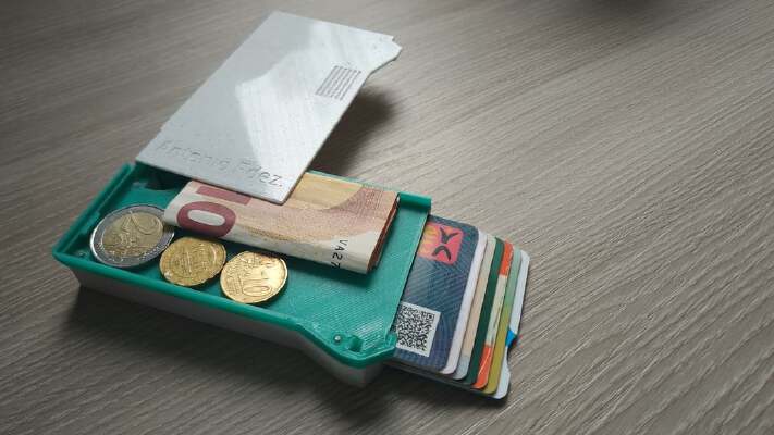 Smart Wallet Redesign - Stronger and Higher Capacity | 3d print model