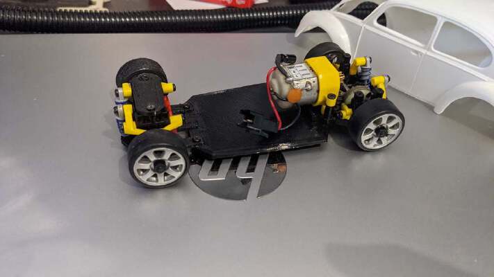 1:24 VW Beetle Chassis for XMod Parts | 3d print model