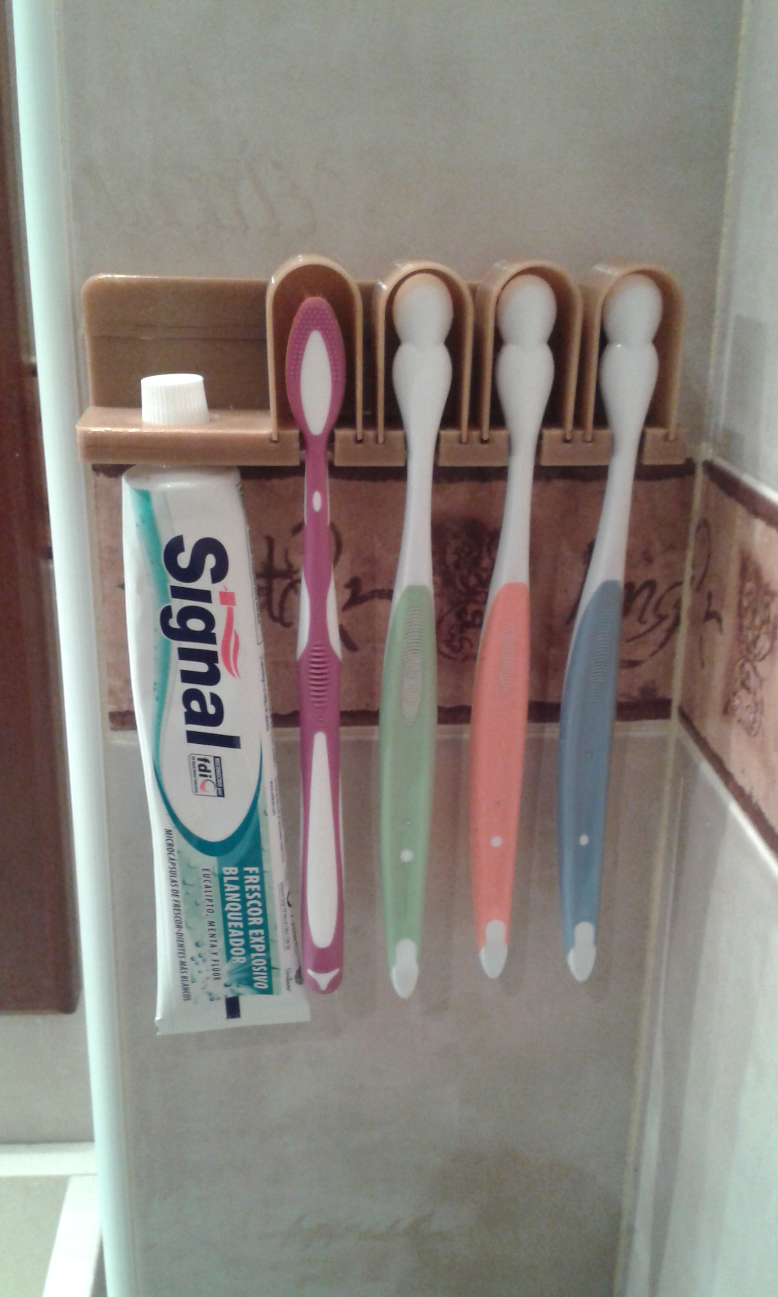 colgador cepillo de dientes