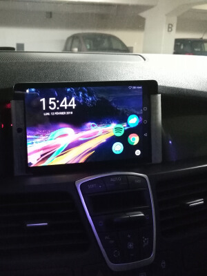 Tablet holder for Renault Laguna 3 (MediaPad 7 but could be adapted...) | 3d print model