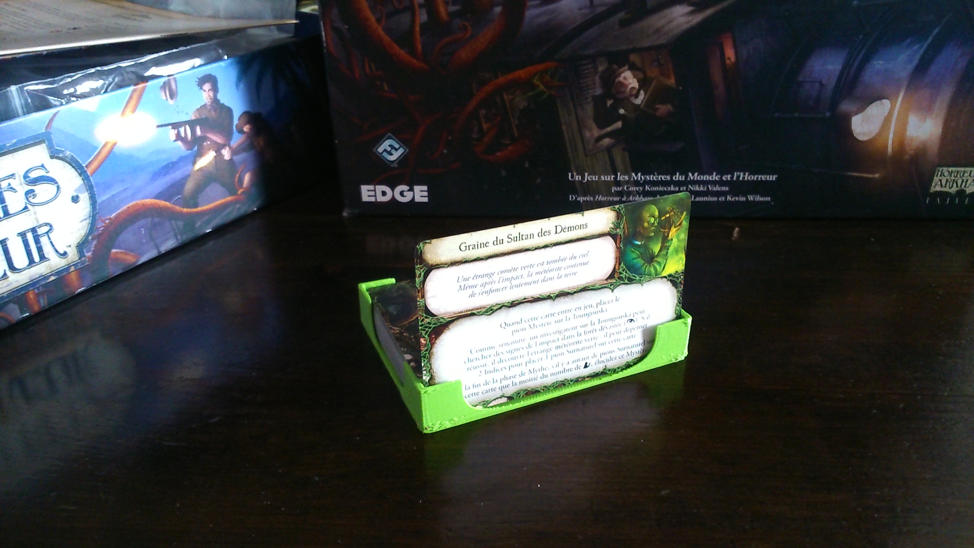Eldritch horror : card and token holder