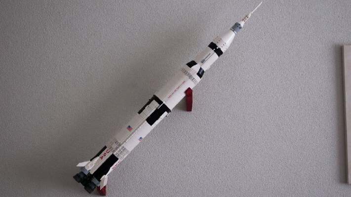 Wall mount for LEGO® NASA Apollo Saturn V | 3d print model