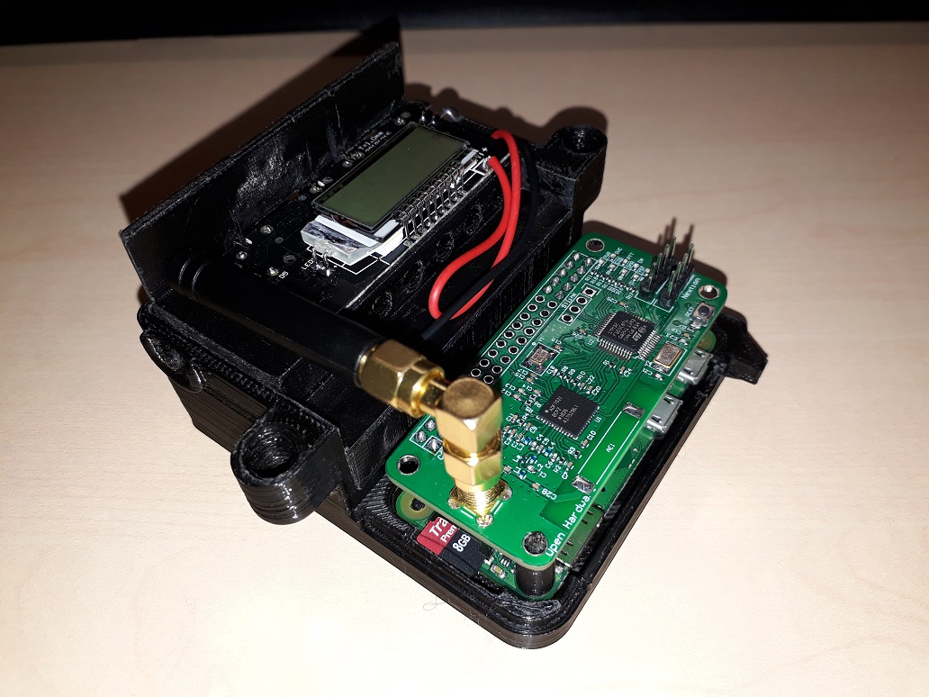 MMDVM hotspot with built-in power bank for portable operations