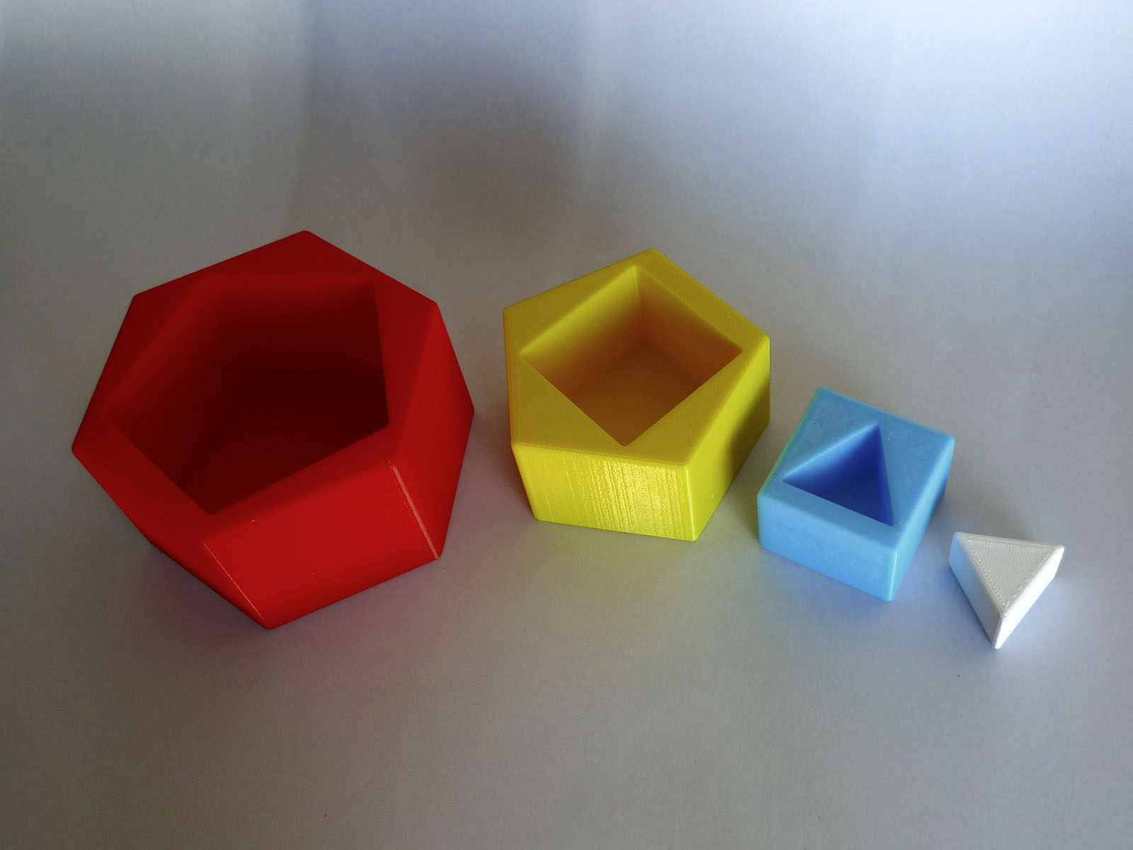 Sequential Stackable Geometric Forms