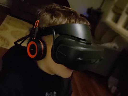 Integrated Headphone Mount for Lenovo Explorer & Kanen i50 headphones | 3d print model