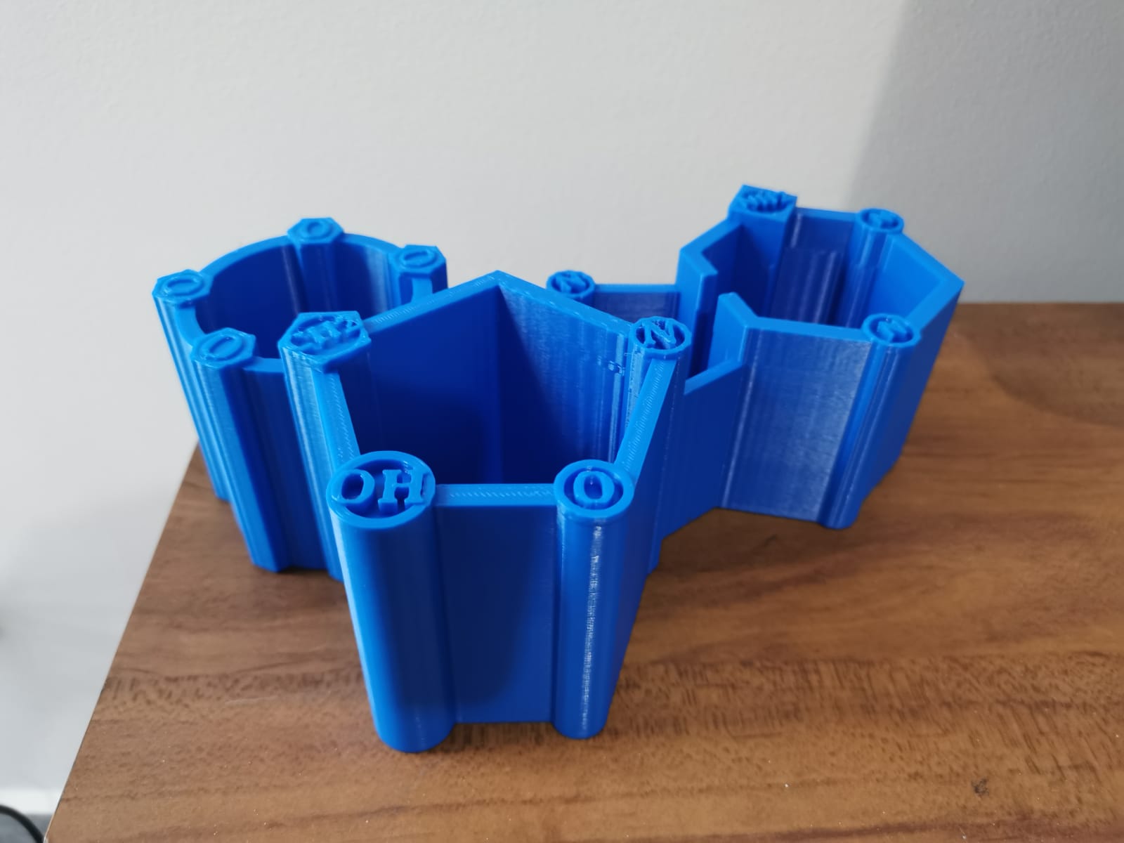 Nucleotide structure desk organizer