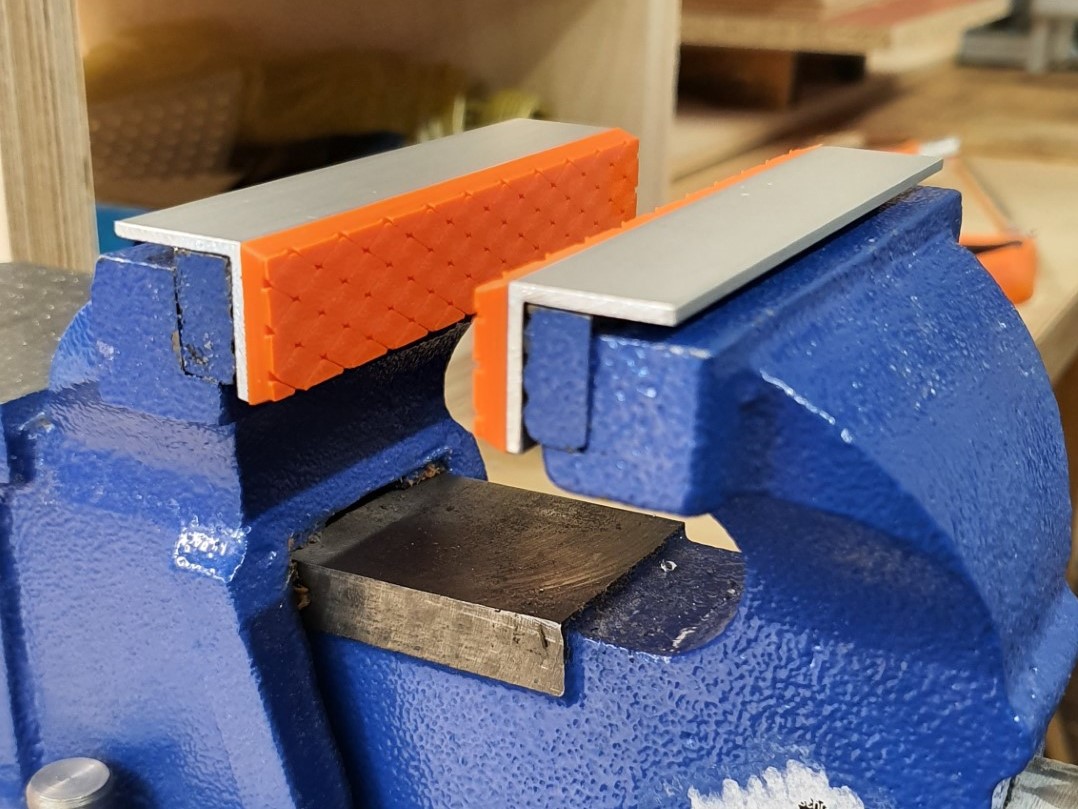 Bench vice Protective jaws