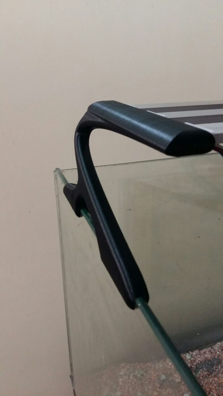 aquarium light stand