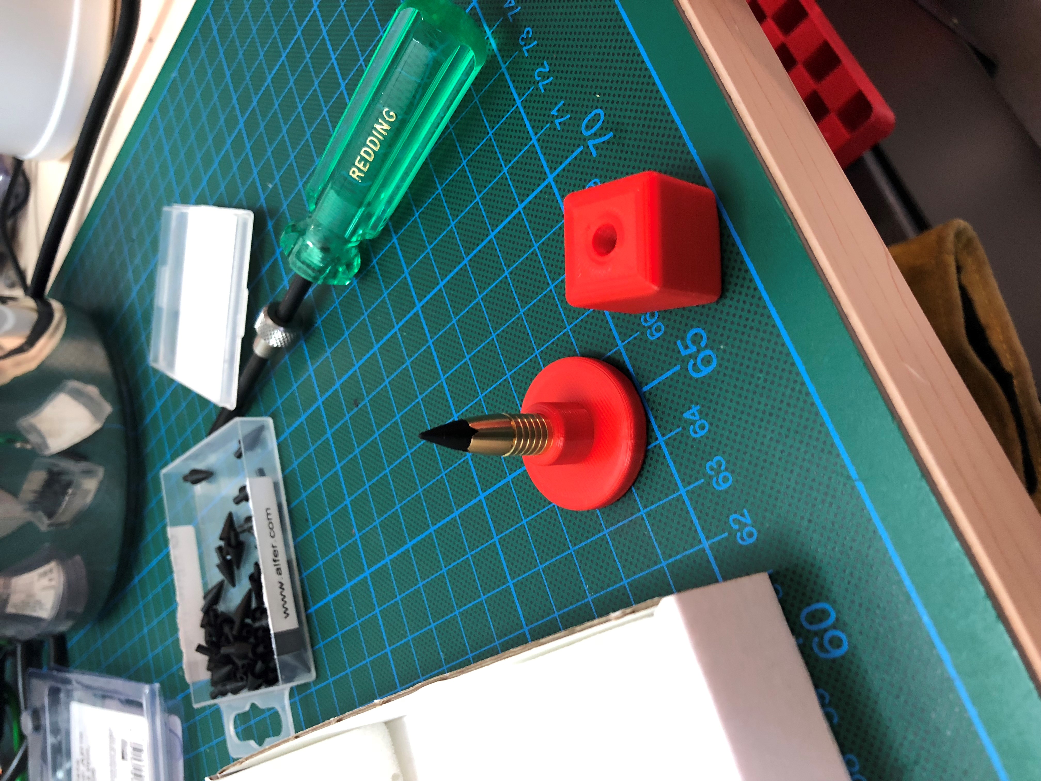 Polymer bullet tip seating tool
