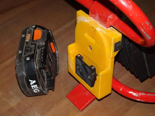 14.4V & 18V RIDGID and AEG battery mount - Embase de connection pour batteries AEG ou RIGID 14,4V & 18V | 3d print model