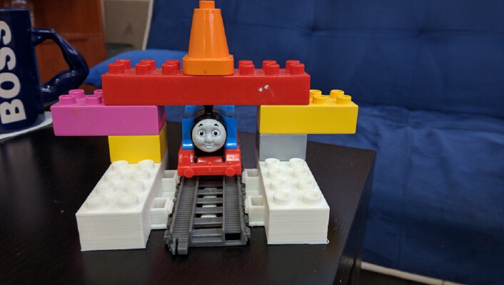 TrackMaster Thomas tunnel for LEGO DUPLO | 3d print model