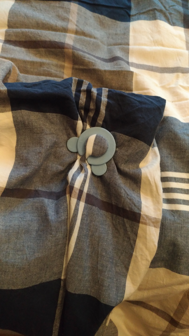 Duvet Cover _ Bed Sheets Clip