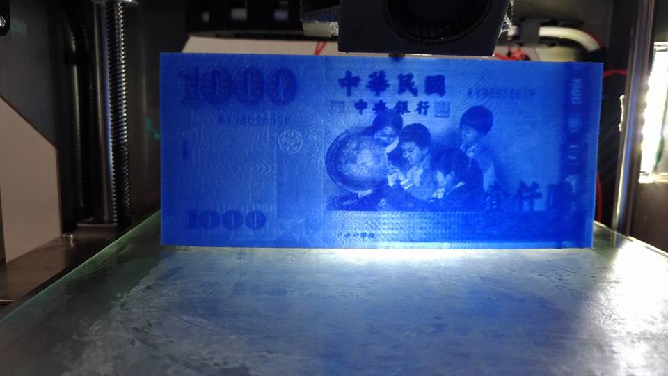 Taiwan dollar 100 & 1000