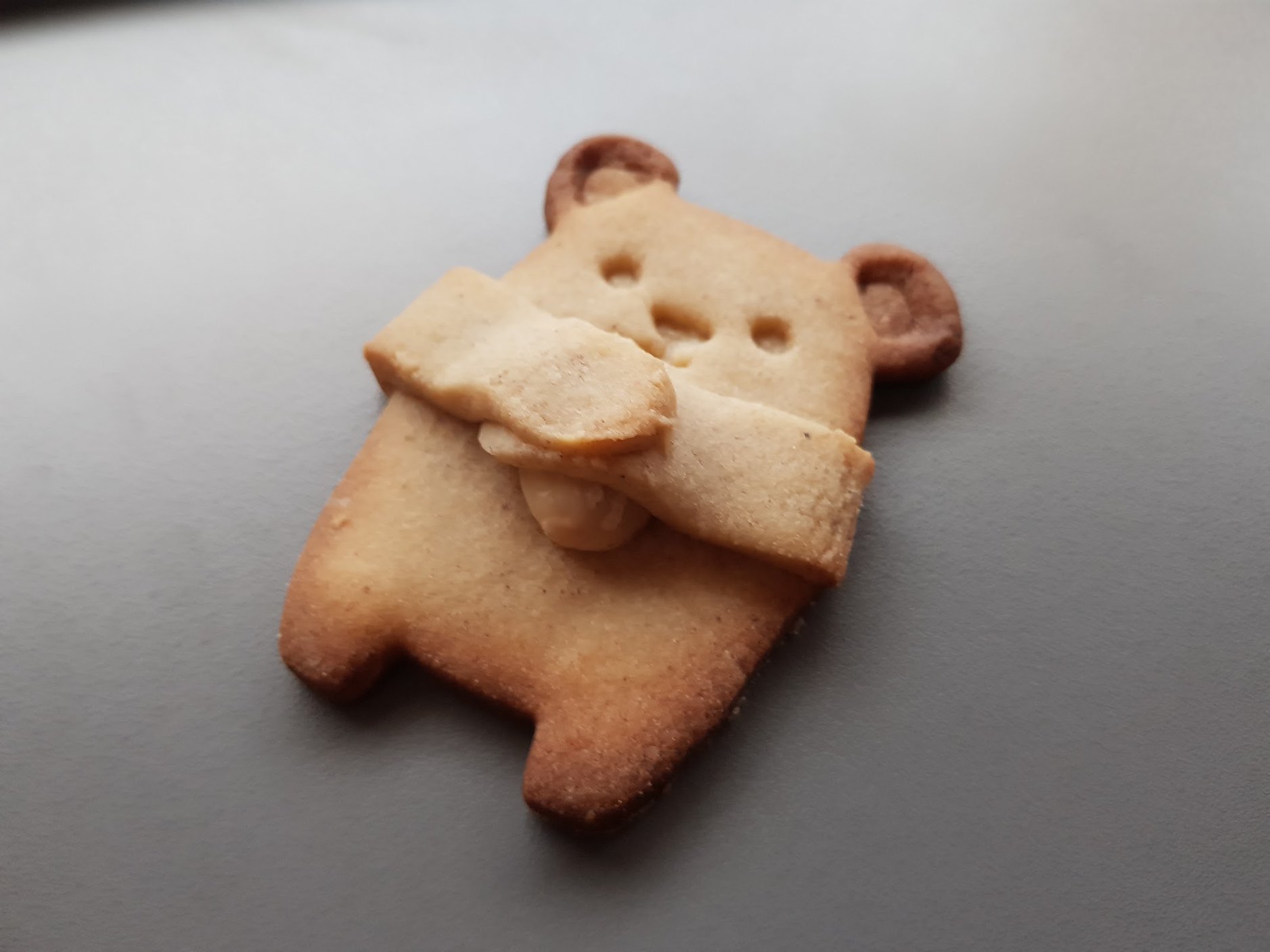 Cute hugging bear cookie cutter