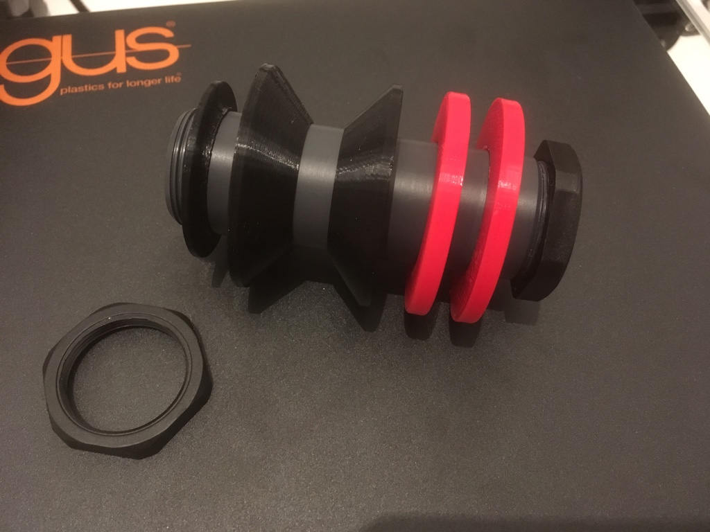 washer for CR-10 spool holder delivered with only 2 nuts