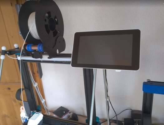 Raspberry Pi 7" Screen holder for top mounting | 3d print model