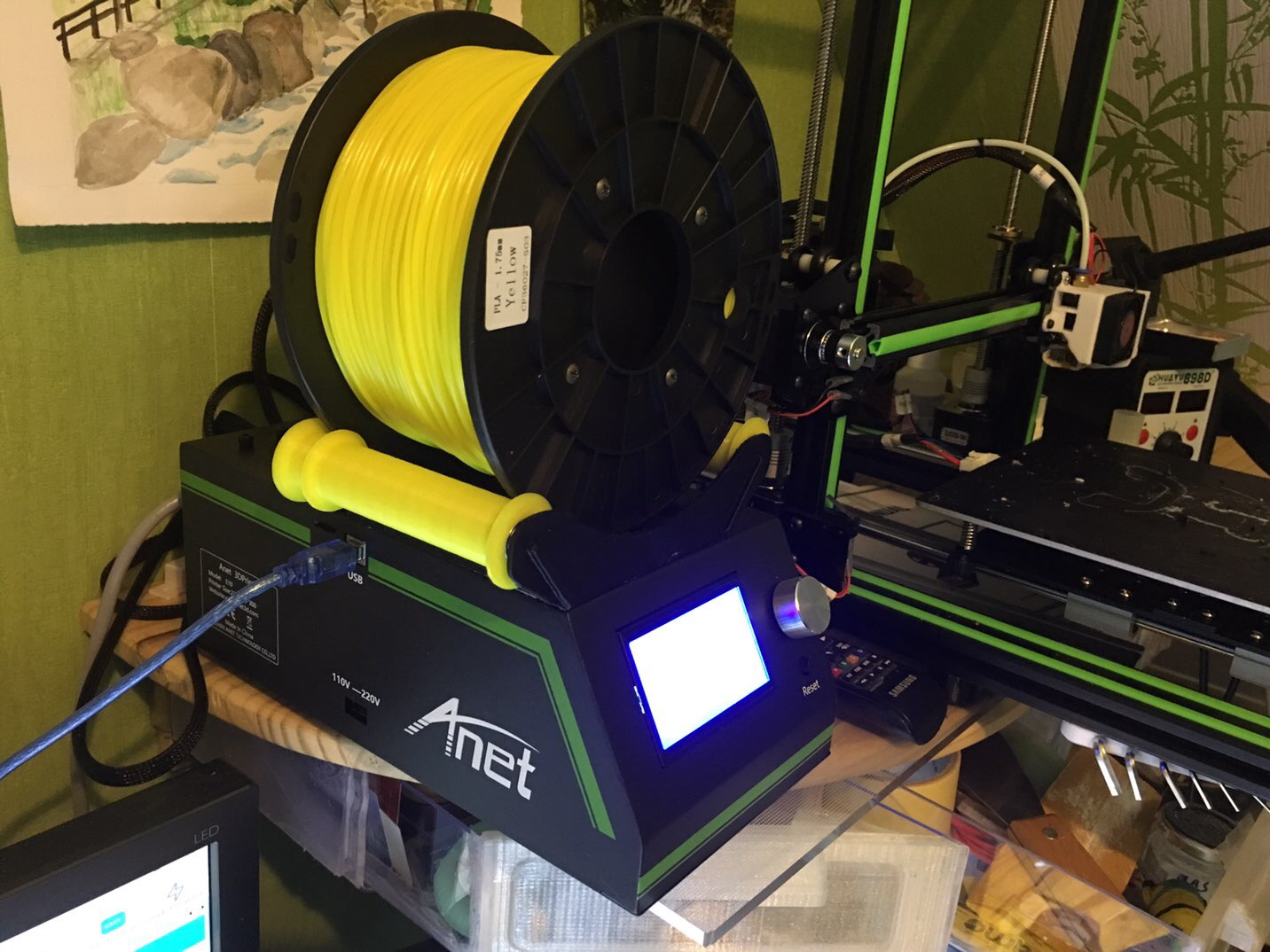 Universal filament spool holder V2 ( dévidoir support universel pour bobine 2)
