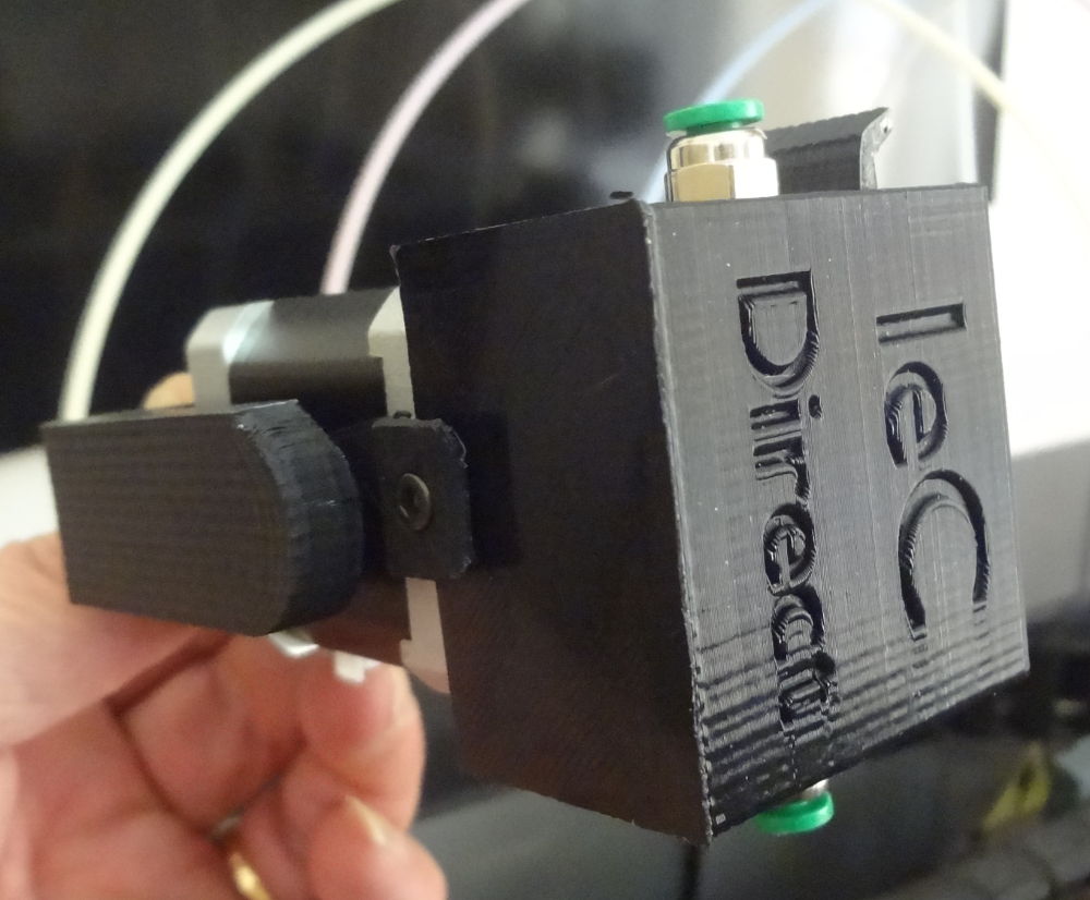 a39afbd9-57dd-4451-bb44-73f658f6418b