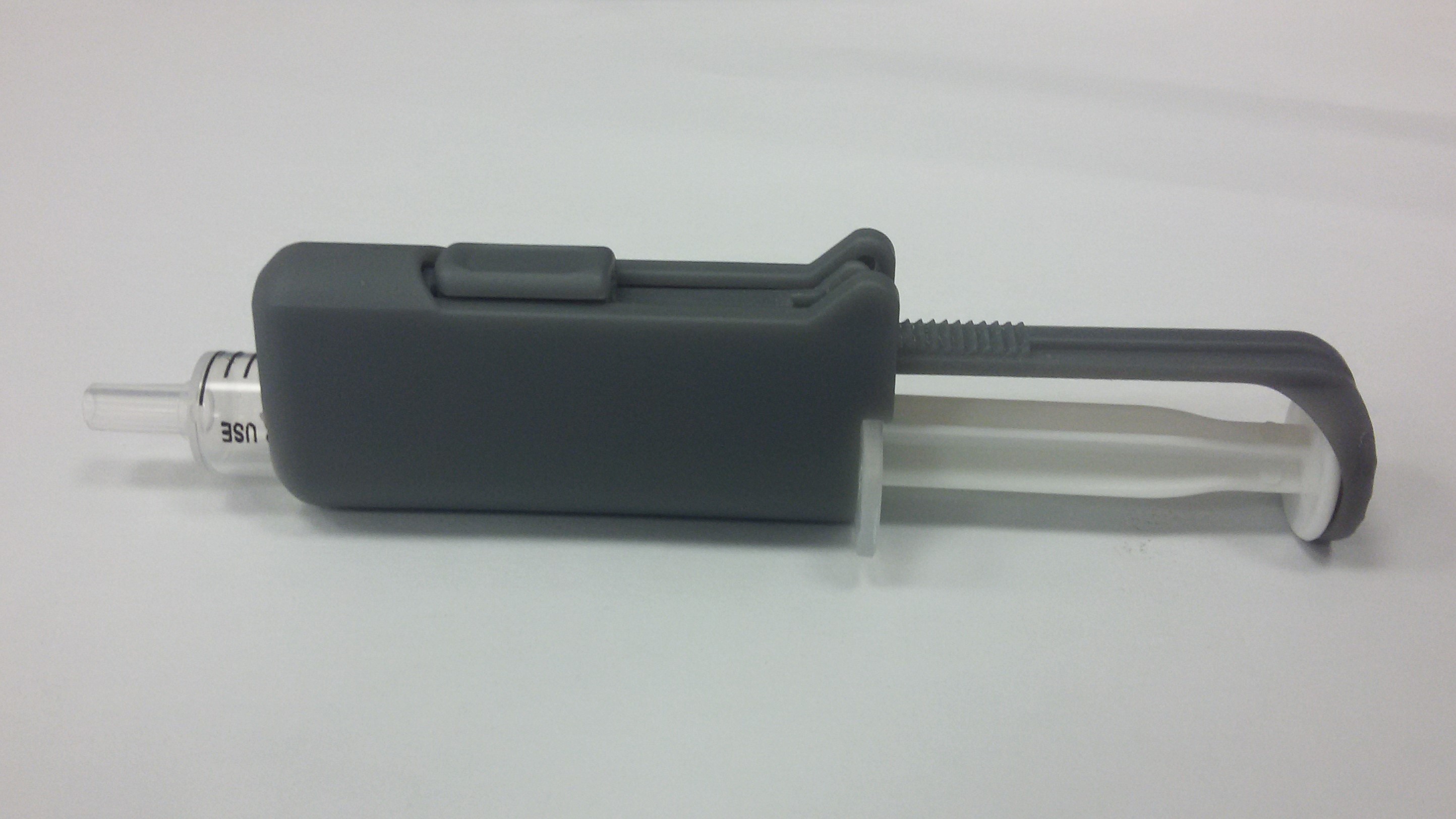 MiniDot fluid dispenser