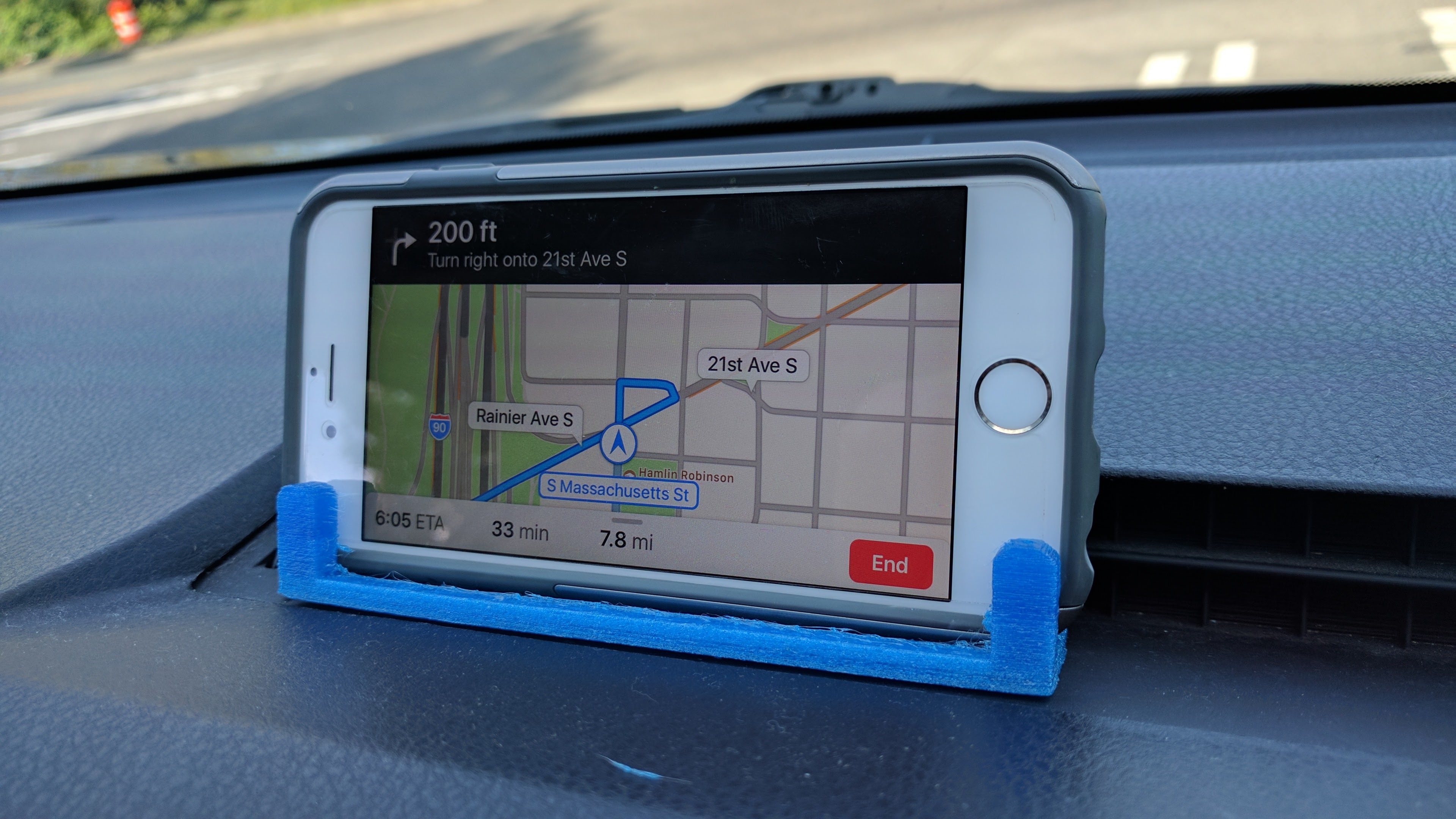 Toyota Rav 4 Phone Stand - Fits Most Phones
