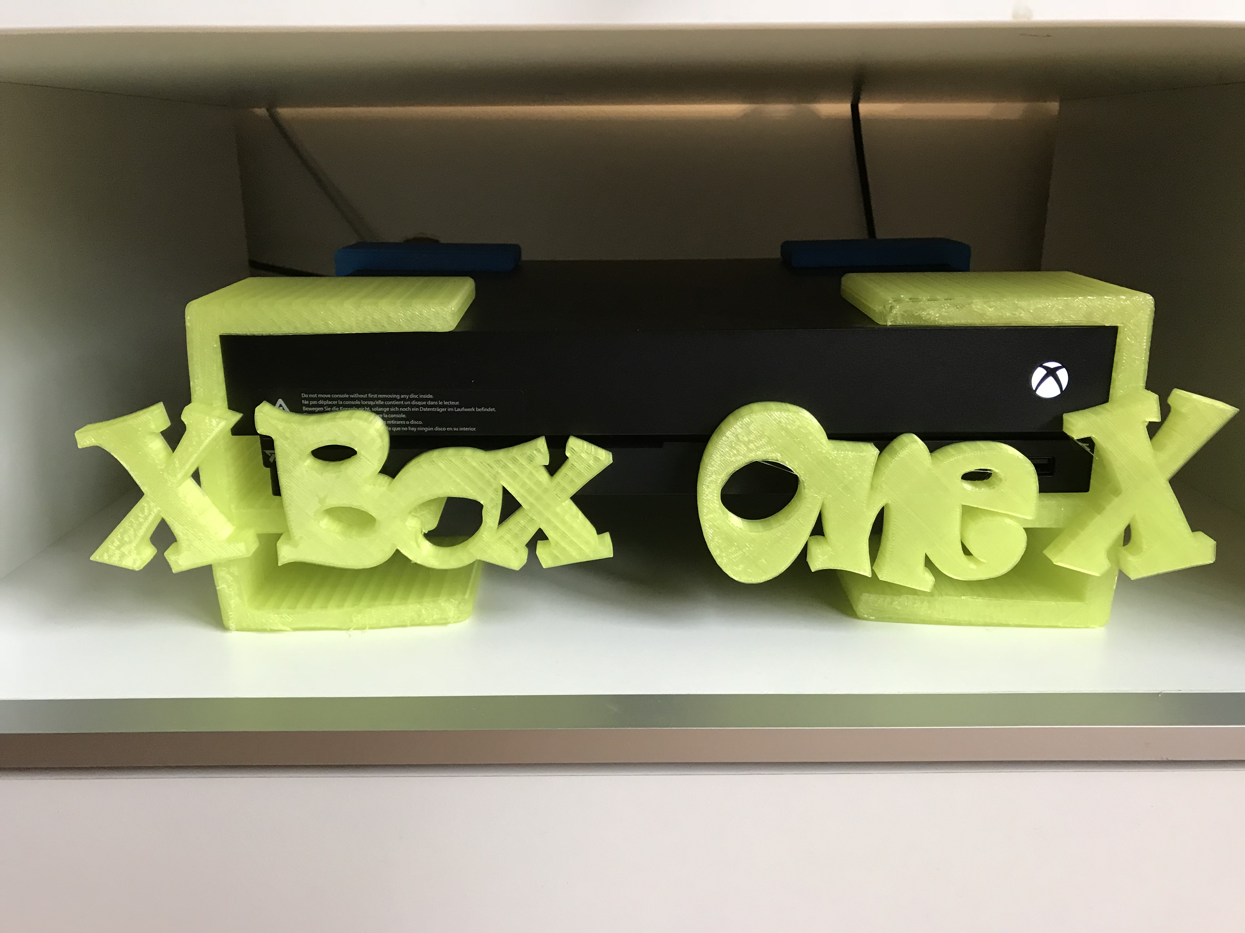 X Box One X stand