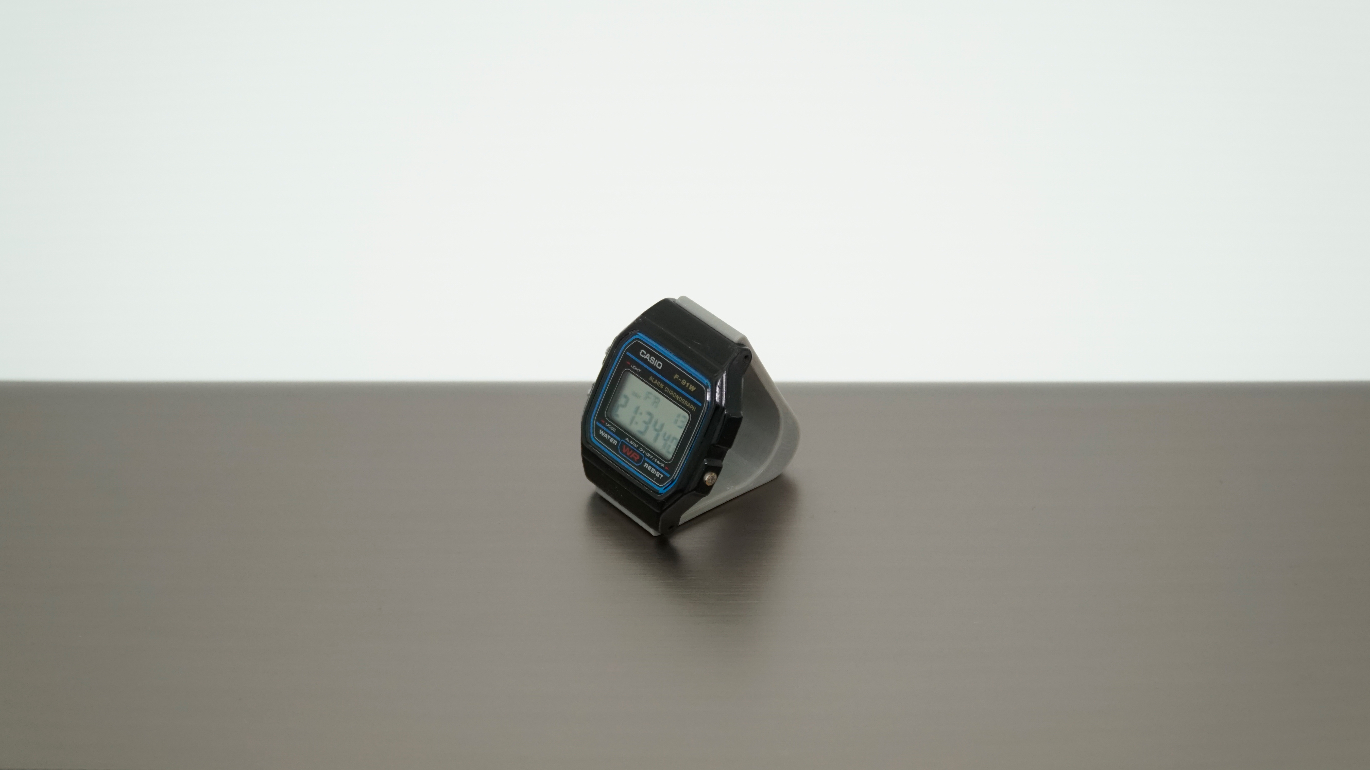 CASIO F-91W mount