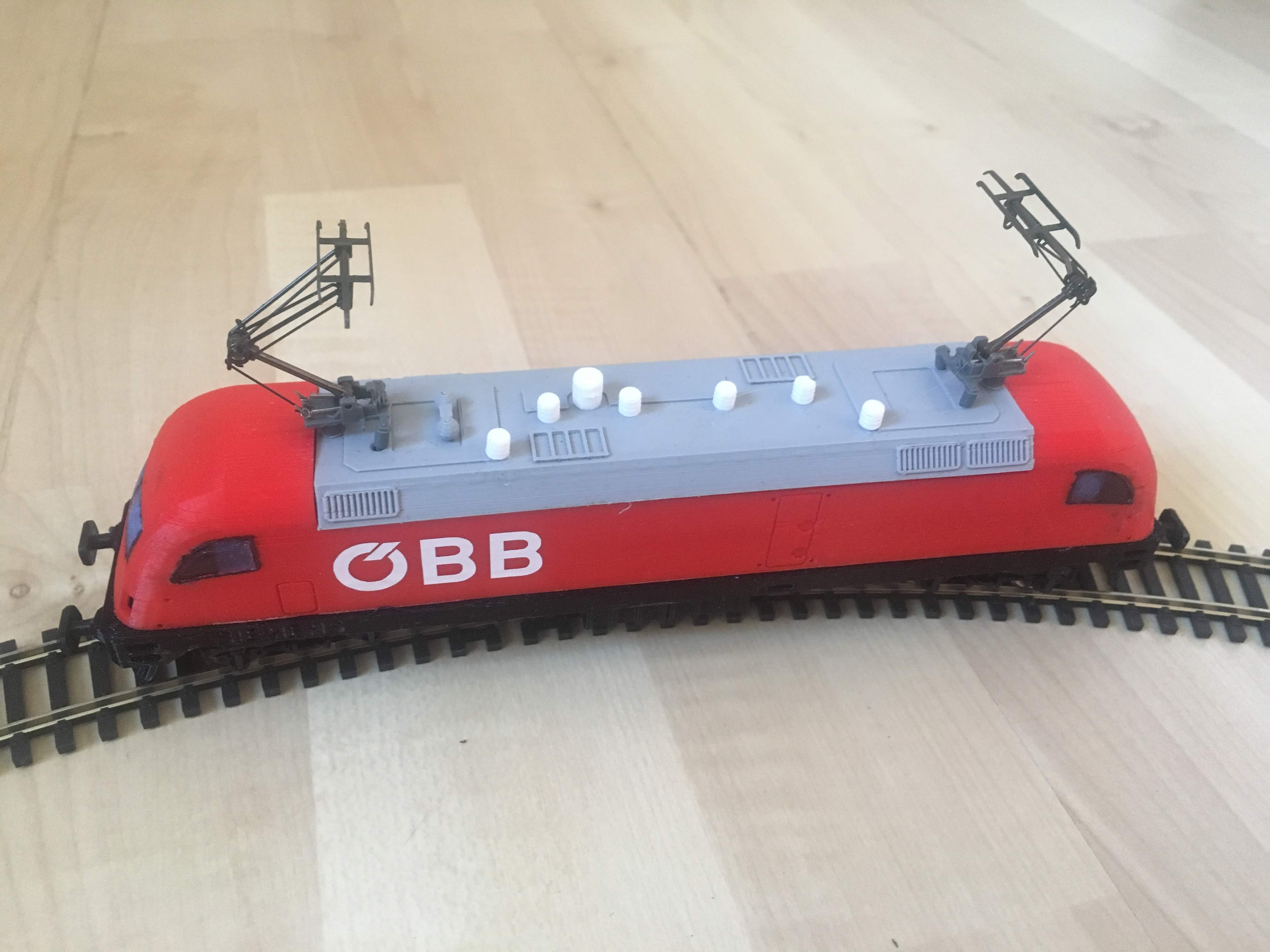 EuroSprinter ES 64 U - Siemens Taurus version - HO (1:87) working electric train engine