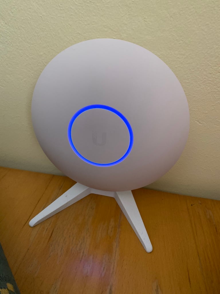Unifi UAP-AC-LR stand
