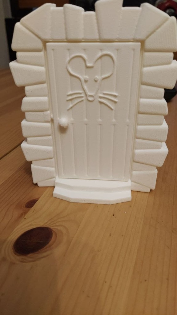 RATONCITO PÉREZ _ MOUSE DOOR PÉREZ