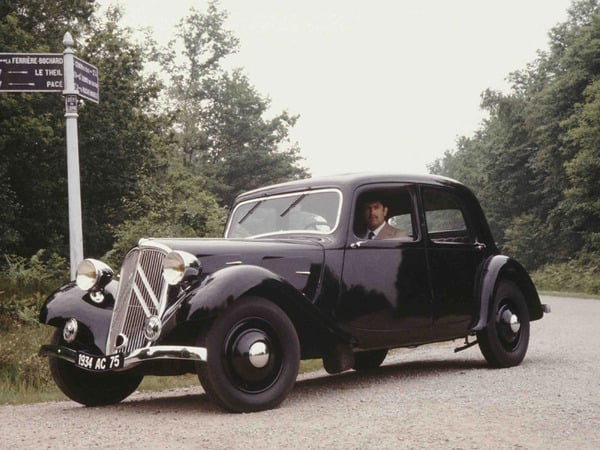 Citroen Traction 11B Berline 1939 (1_72)