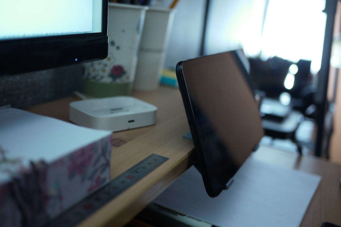 Tablet cradle for monitor stand (Using IKEA shelf)