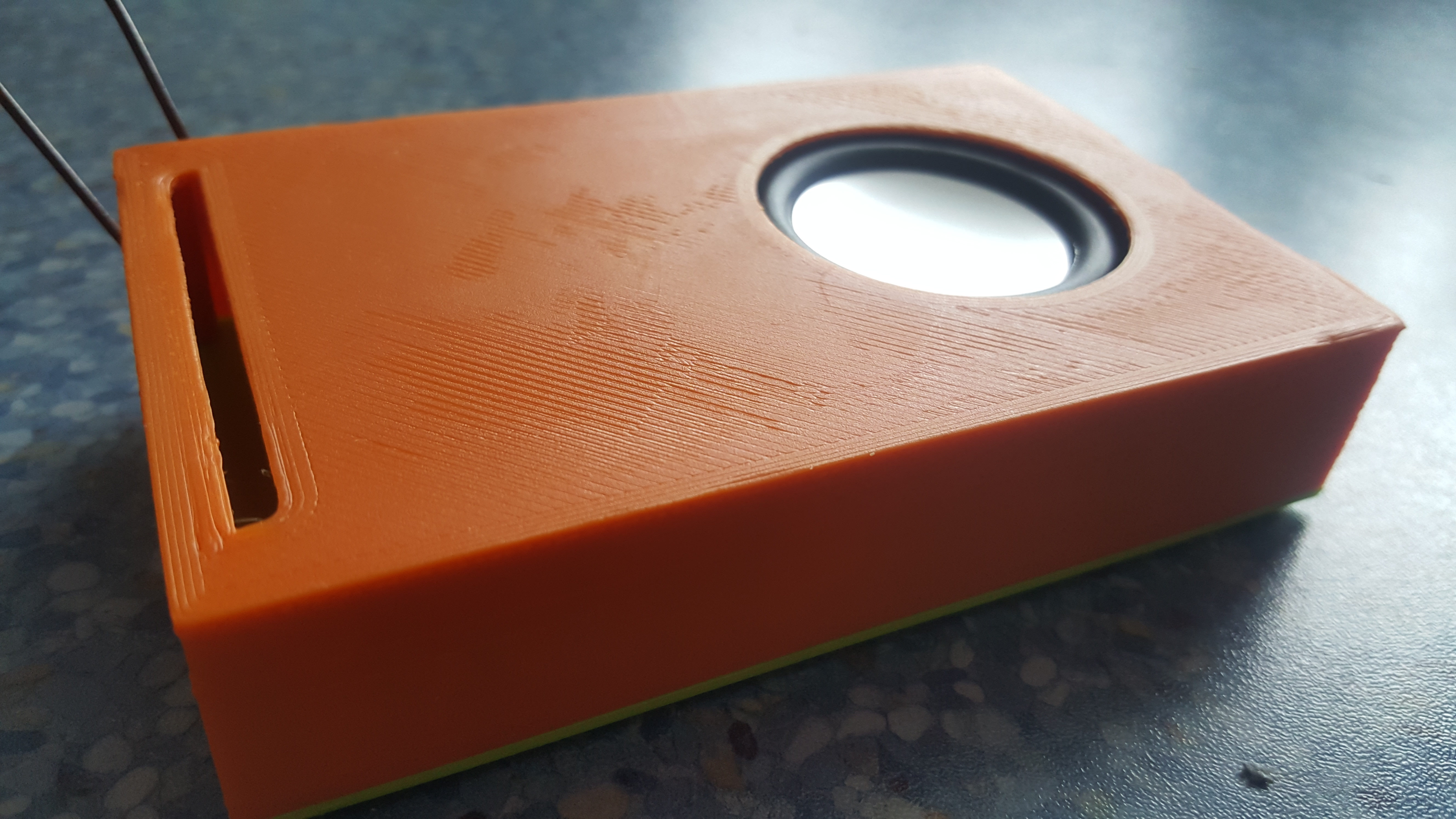 Mini subwoofer box