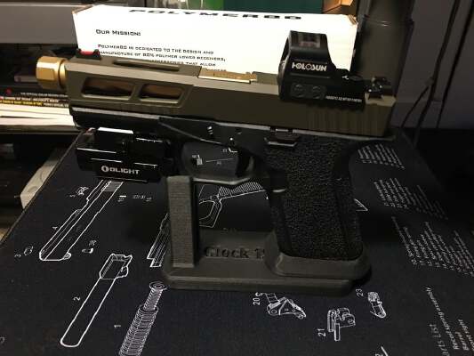 PF940C Stand Glock 19 | 3d print model