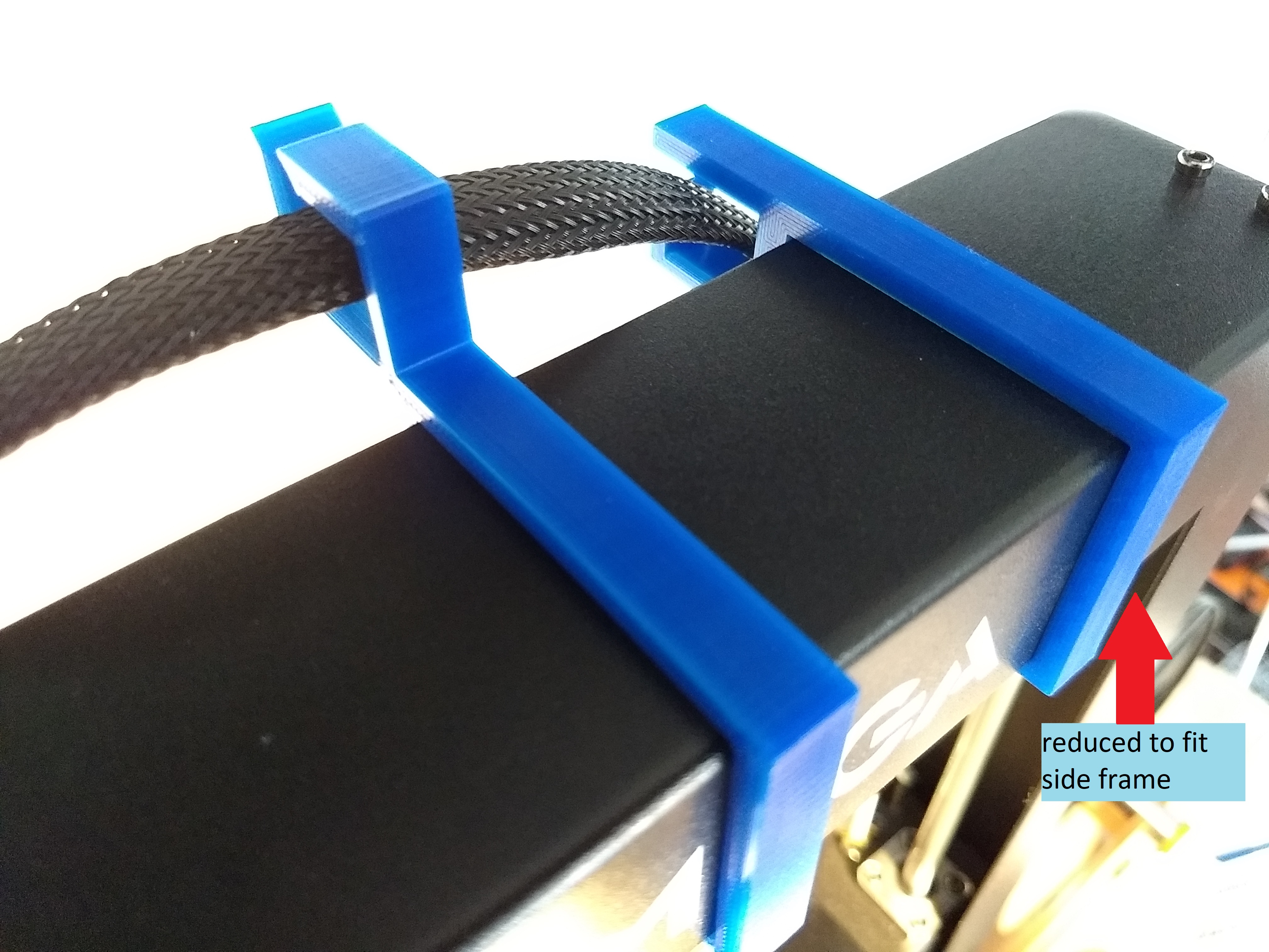 Clip-on cable guide for Anycubic i3 Mega side frame