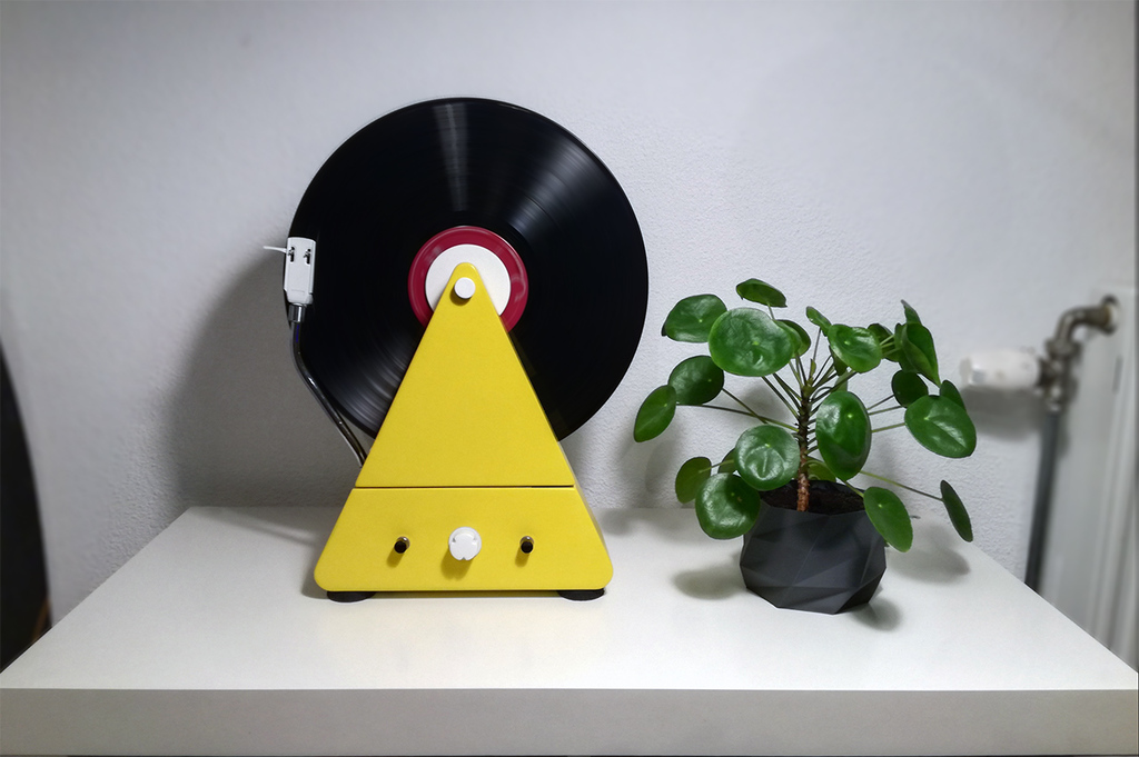 Vertical Turntable controlled by Arduino