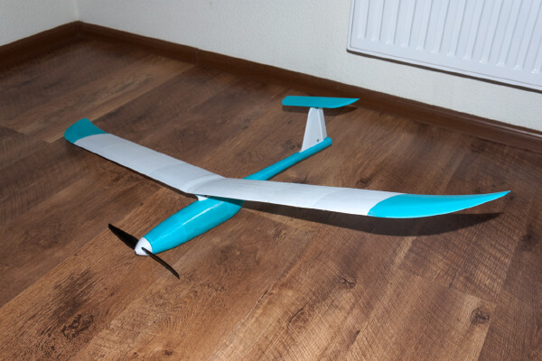 Fully 3D printed sailplane model. optimized for 0.2 nozzle (weight reduction) | 3d print model
