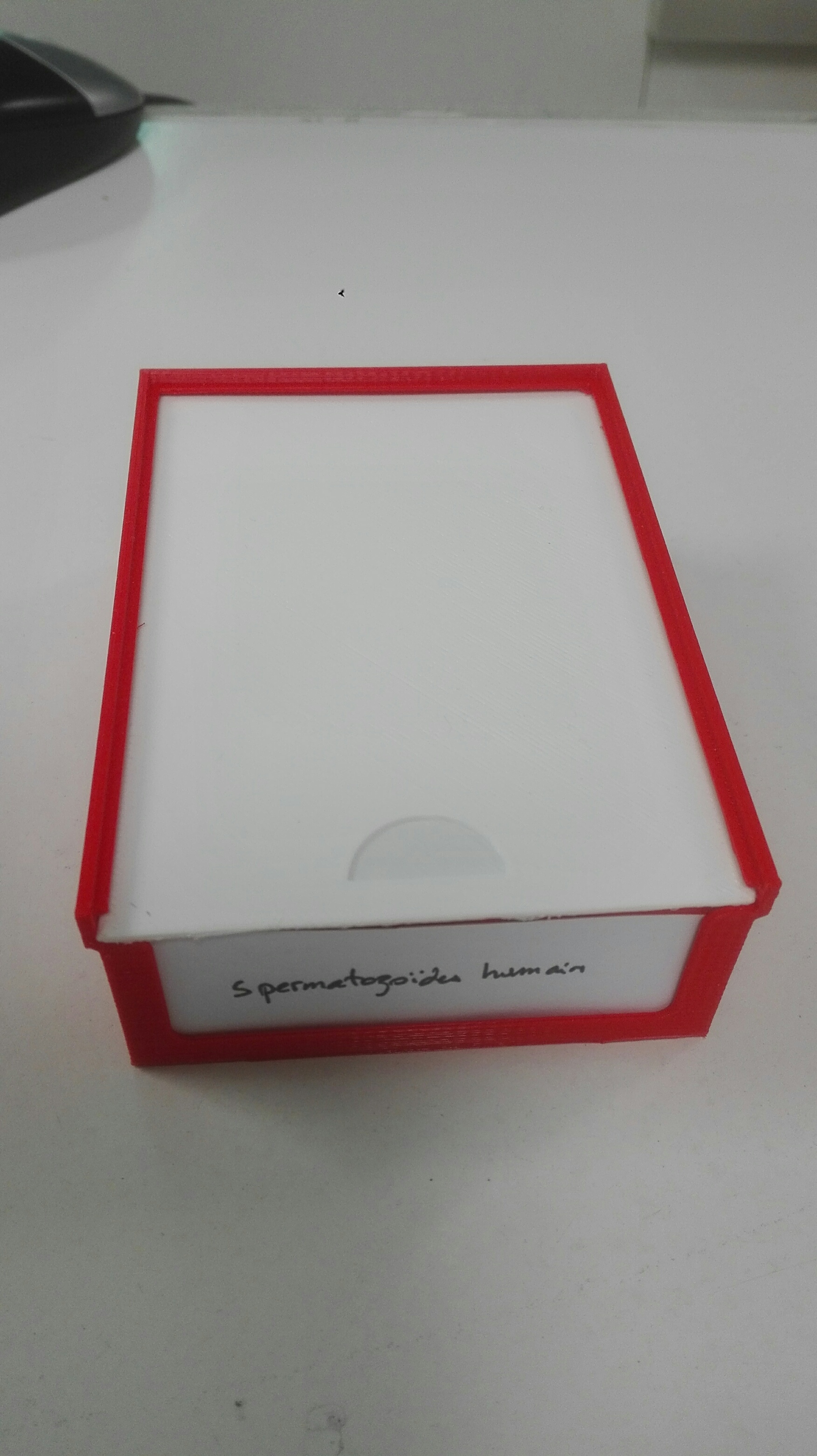 stackable case for 20 microscope slides, boite pour 20 préparations microscopiques et case for 12+12